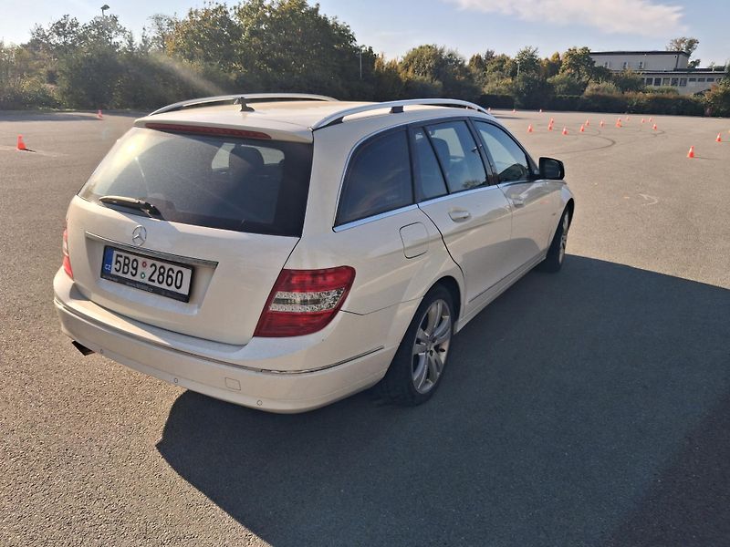 Mercedes-Benz Třídy C (2008) C200 CDI, ČR, STK do 6/2028  - fotka 4 z 41
