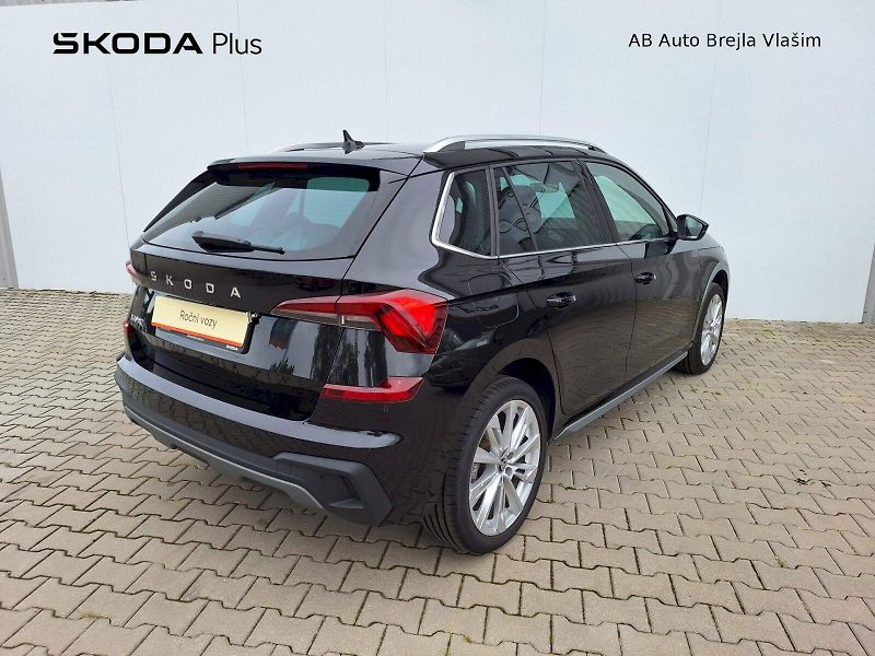 Škoda Kamiq (2025) 1.0 TSI / 85 kW / 6MP / TOP SE - fotka 2 z 30