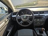 Škoda Superb (2011) 2.0TDI - náhled 14