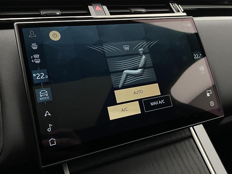 Land Rover Range Rover Velar P400e DYNAMIC HSE REZERVACE - fotka 41 z 47