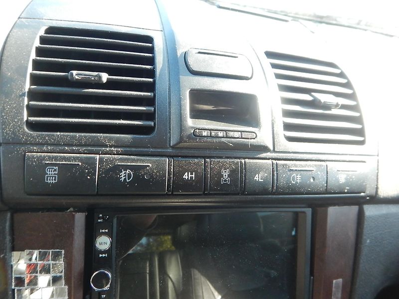 SsangYong Rexton 2.7 XDi, AUTOMAT, TAŽNÉ - fotka 21 z 22