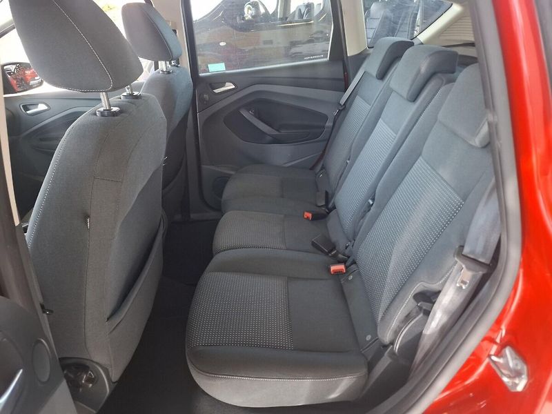 Ford C-MAX 2.0 TDCi 85KW AUT 2014 - fotka 6 z 12