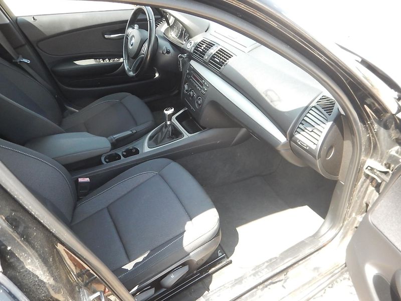 BMW Řada 1 116i, KLIMA, SERVISKA - fotka 13 z 29