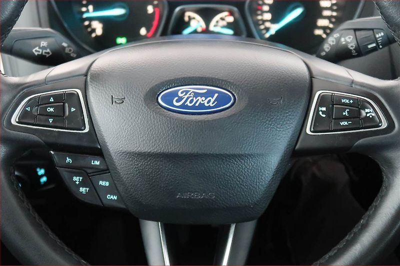 Ford Focus (2015) 1.5 TDCi, Navi, Tempomat - fotka 16 z 16
