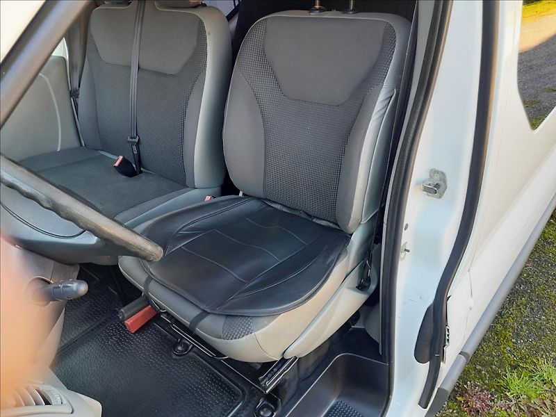 Opel Vivaro 2.0 CDTI  9.MÍST - fotka 17 z 44