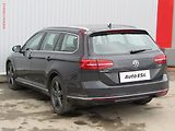 Volkswagen Passat (2018) 2.0TDi, Highline, DSG, LED - náhled 6