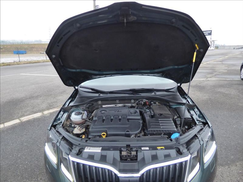 Škoda Octavia 2,0 TDI DSG,LED,Navigace  Ambi - fotka 51 z 55