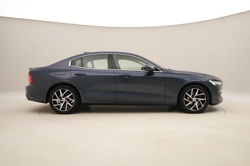 Volvo S60 T4 MOMENTUM AUT  - fotka 13 z 42