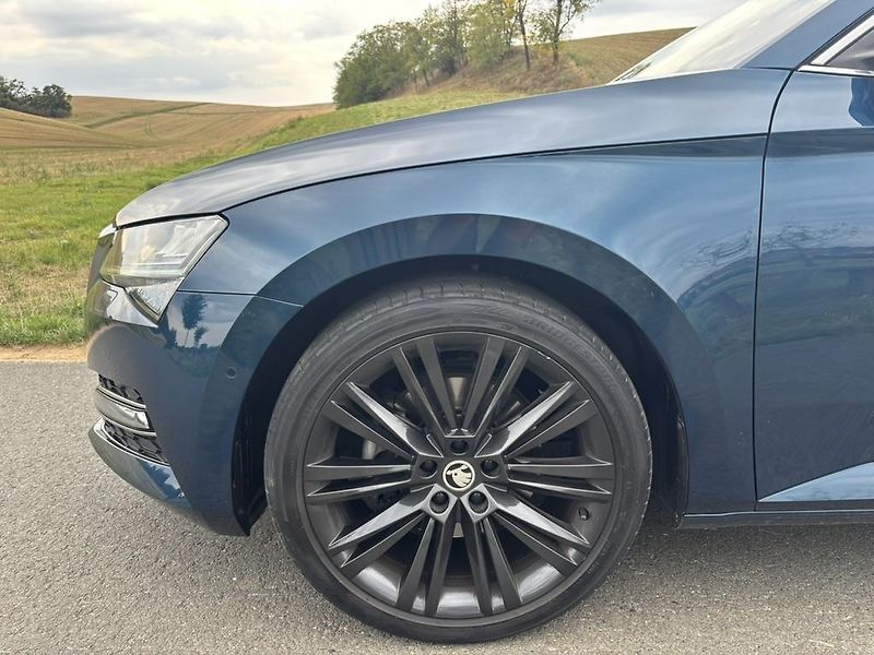 Škoda Superb (2023) - fotka 6 z 23