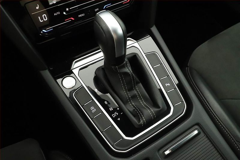 Volkswagen Arteon (2023) R-line 2.0 TDI - fotka 15 z 20