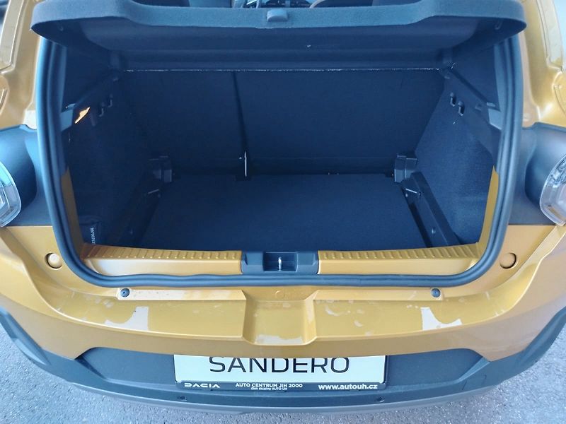 Dacia Sandero (2026) Stepway Extreme ECO-G 120 Auto - fotka 8 z 13