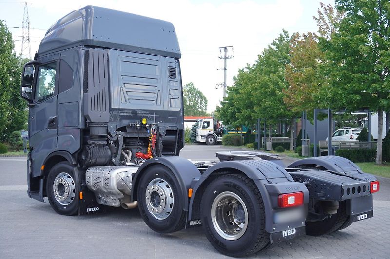 Iveco (2024) AS 440 S57 S-Way tractor unit - fotka 8 z 24