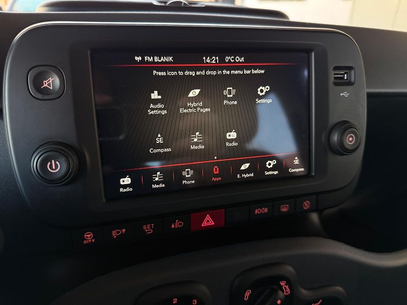 Fiat Panda 1.0 CROSS 1.0 HYBRID 70CV MAN - fotka 20 z 23