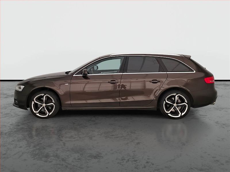 Audi A4 (2011) 2.0 TDI, Xenony, Vyhř. sedaček - fotka 3 z 16