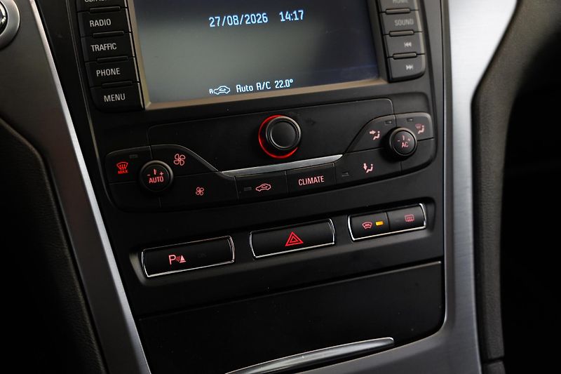 Ford Mondeo - fotka 19 z 23