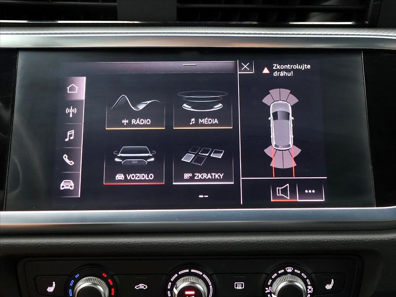 Audi Q3 2,0 35TDI  S-tronic CZ S-line - fotka 27 z 39