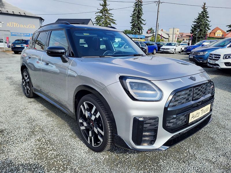 Mini Countryman SE ALL4 ELEKTRO 225kW - fotka 6 z 48