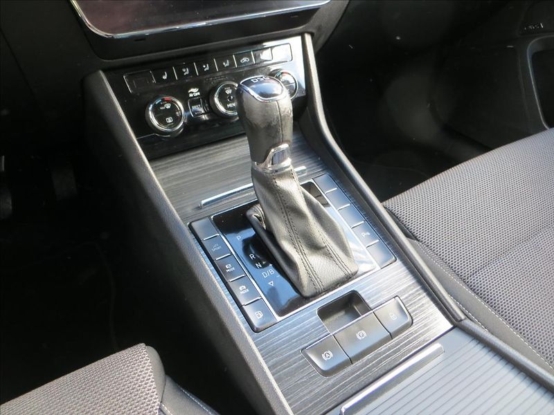 Škoda Superb 1,4 TSI PHEV DSG Style 115kW - fotka 13 z 25