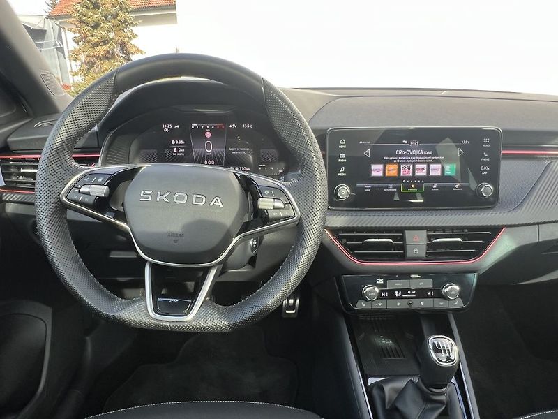 Škoda Scala Monte Carlo 1.0 TSI 85 kW - fotka 21 z 34
