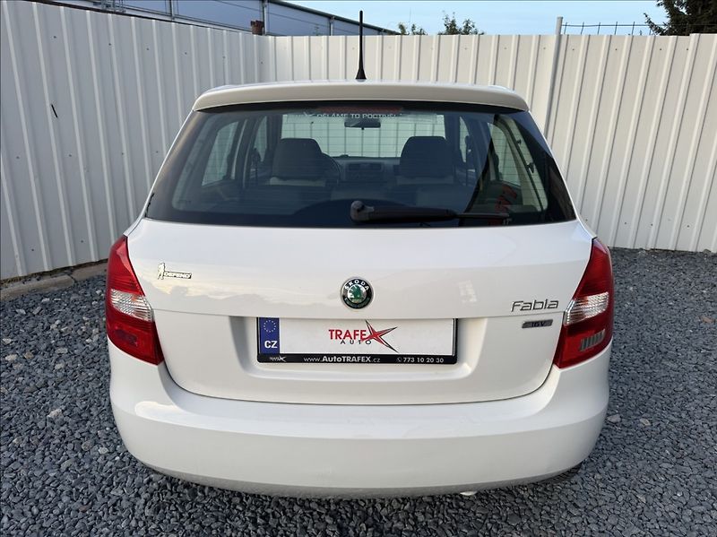 Škoda Fabia 1,4 i 16V 63kW KLIMA 1.maj. ČR - fotka 11 z 43