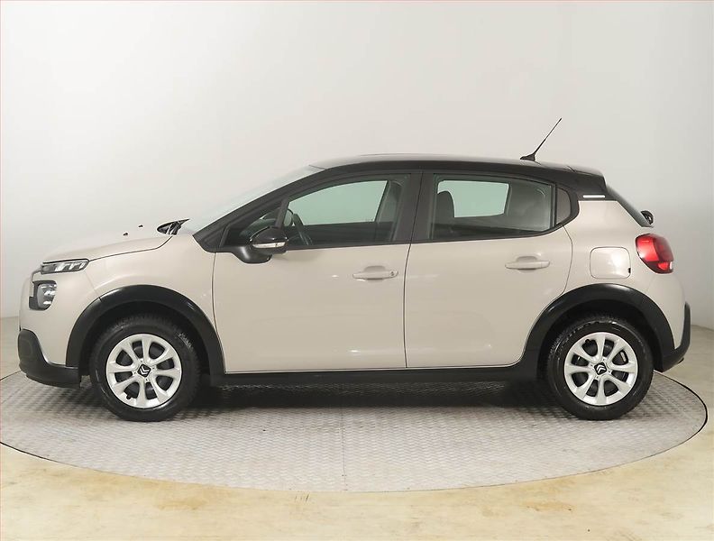 Citroën C3 (2021) 1.2 PureTech, ČR,1.maj - fotka 3 z 15