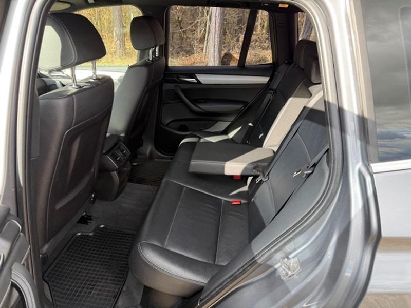 BMW X3 xDrive 20D M-Paket - fotka 15 z 37