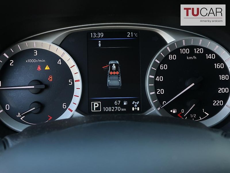 Nissan Navara (2019) 2.2 DIesel Automat  - fotka 17 z 38