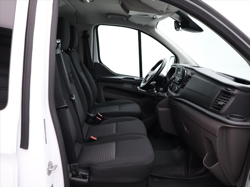 Ford Transit Custom 2,0 EcoBlue 136kW Titanium L2 - fotka 12 z 28