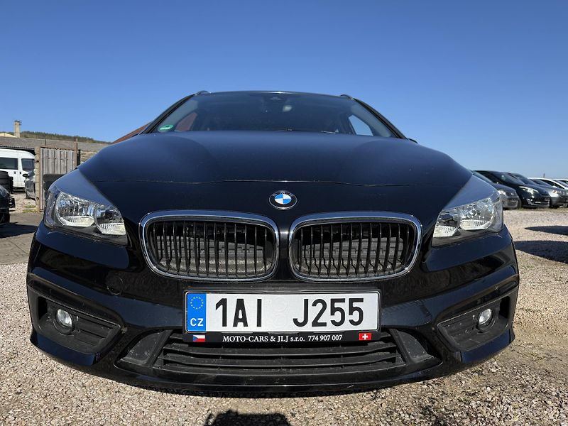 BMW Řada 2 (2015) 1.5 100kw spotřeba 4.9L2 - fotka 2 z 49