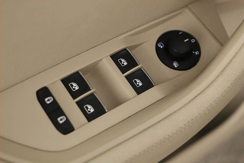 Škoda Superb (2019) Style 1.5 TSI, Automat - fotka 9 z 20