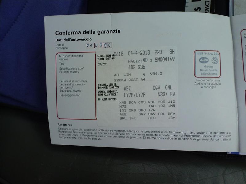 Audi A8 4,2 V8 Quattro 4x4 AUTOMAT - fotka 46 z 65