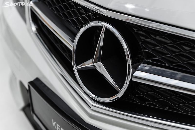 Mercedes-Benz Třídy C 63AMG Coupe*krásný stav*Servis - fotka 25 z 50