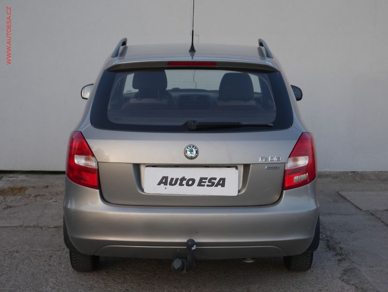 Škoda Fabia (2011) 1.2i - fotka 5 z 15