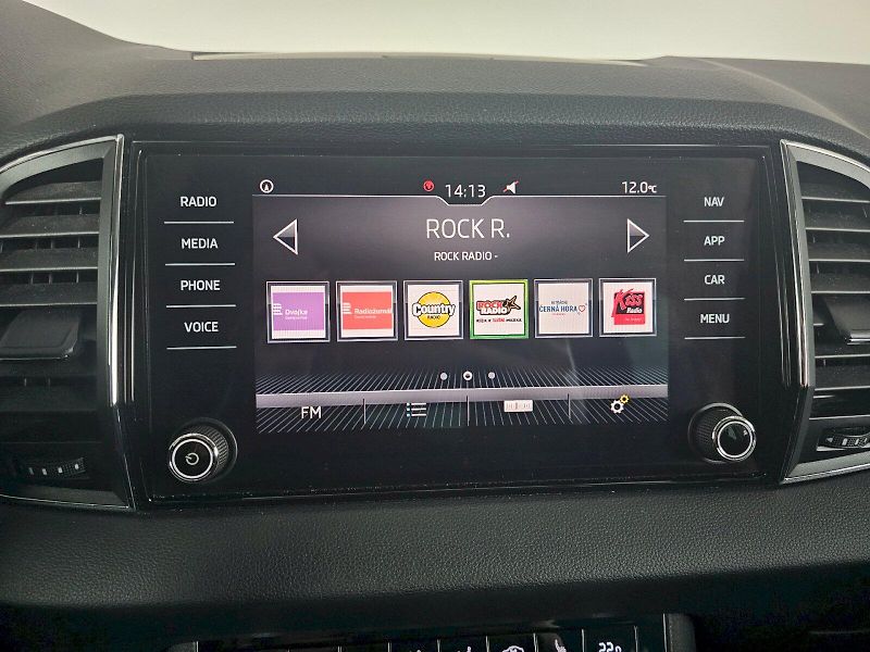 Škoda Karoq (2019) 1.5TSI 110kW DSG Style TAŽNÉ - fotka 18 z 32
