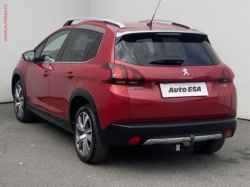 Peugeot 2008 (2016) 1.2PT, Allure, AT - fotka 6 z 20