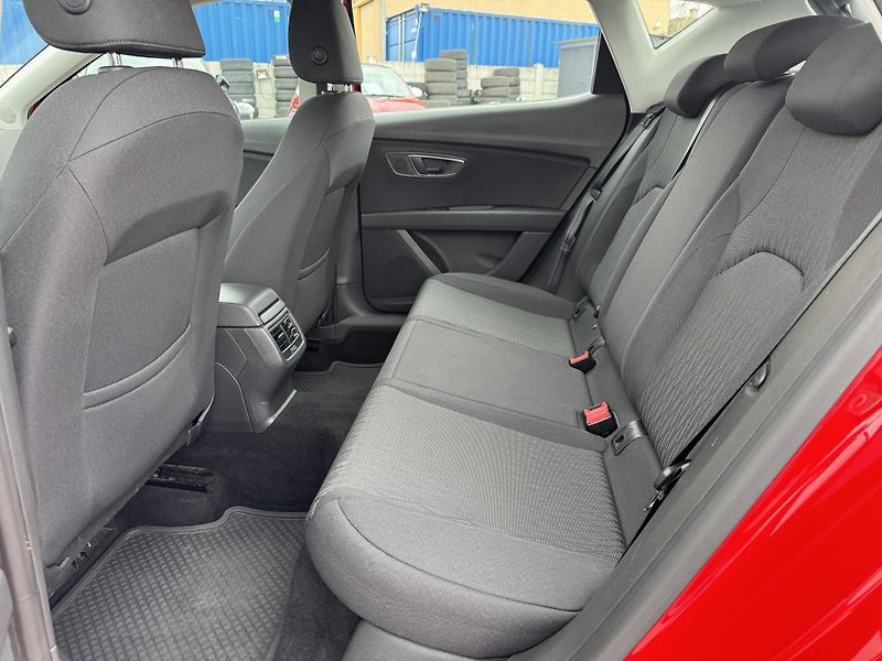 Seat Leon (2016) 1.2TSi 81 KW DSG 108000KM - fotka 24 z 31