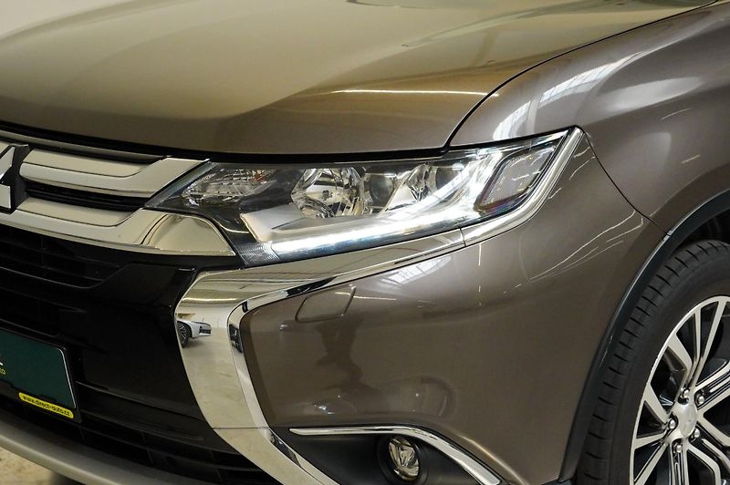 Mitsubishi Outlander - fotka 9 z 28