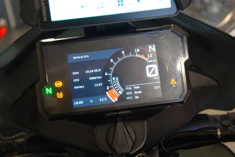 KTM 890 Adventure (2021) hezký stav,původ ČR,2.majitel - fotka 11 z 19