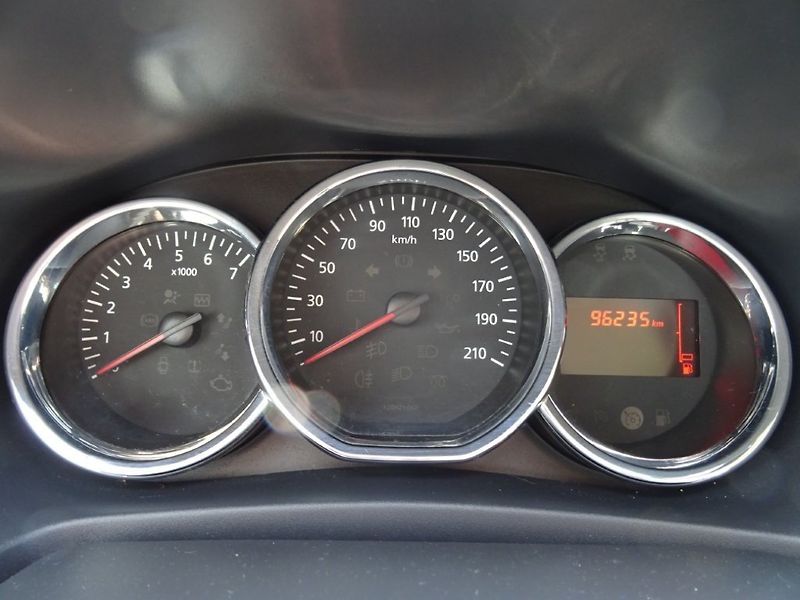 Dacia Logan (2013) 1.2i,1majČR,S.kniha,klima - fotka 10 z 22