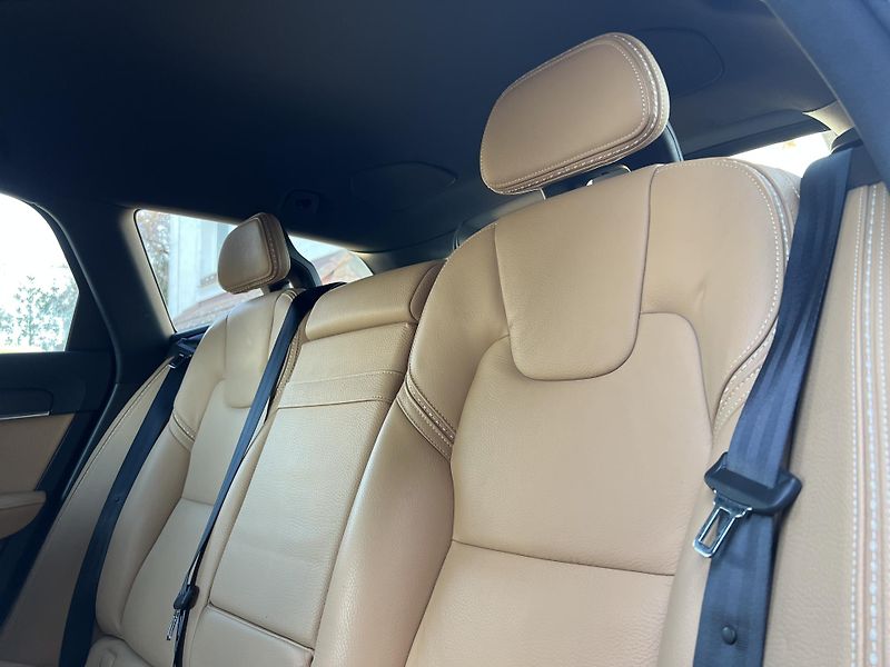 Volvo V90 T6 235kw AWD CROSS COUNTRY - fotka 35 z 52