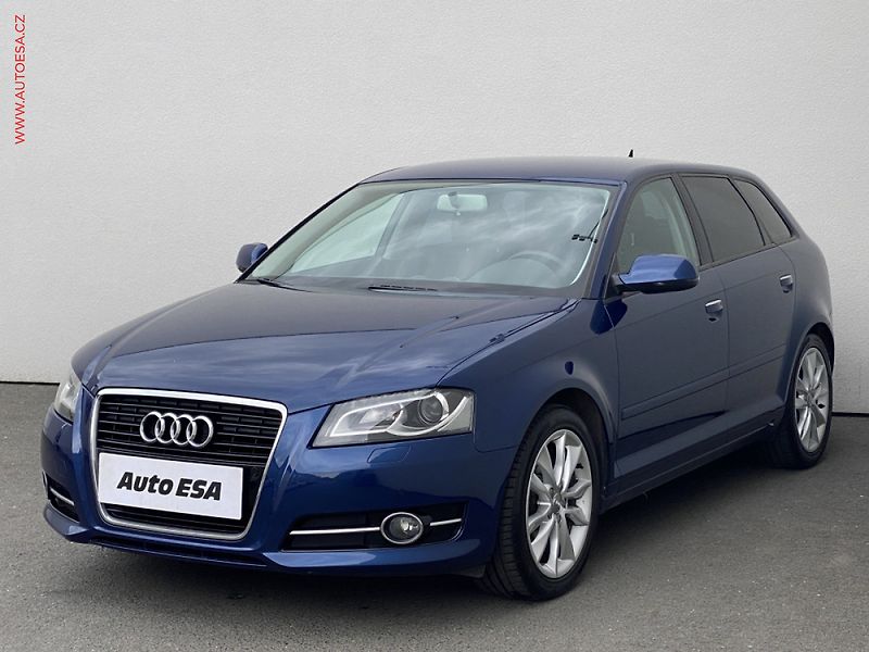 Audi A3 (2010) 1.6i, ČR, STK8/28 - fotka 3 z 3