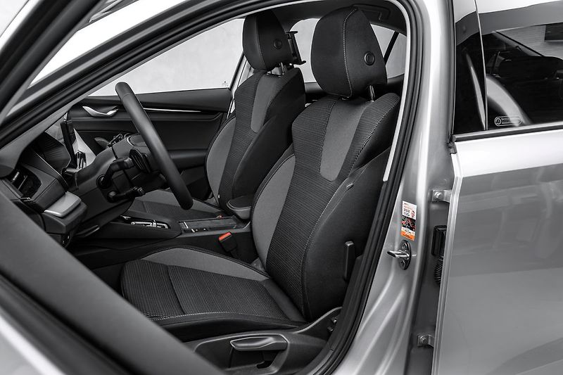 Škoda Octavia 1,5 TSI 110kW DSG LED - fotka 12 z 19