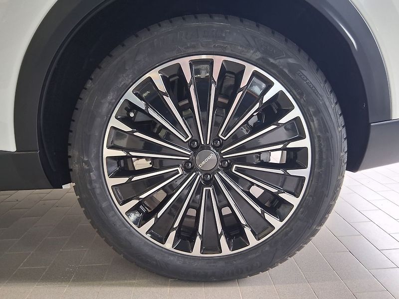 Omoda 9 (2025) Premium 1.5t GDI SHS AWD - fotka 21 z 24