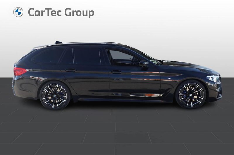 BMW Řada 5 530d xDrive Touring - fotka 4 z 15