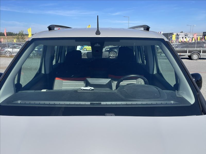 Citroën Berlingo 1,5 BlueHDi 96kw XTR Tažné Kli - fotka 29 z 35