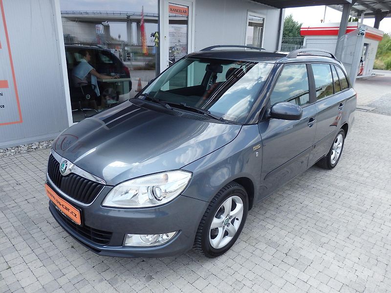 Škoda Fabia 1.2 TSI WEBASTO, DIGI. KLIMA - fotka 2 z 15