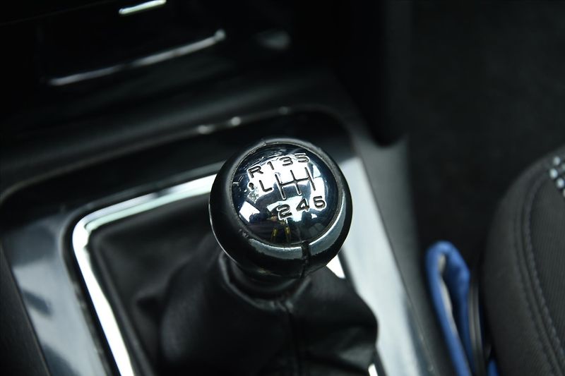 Peugeot 407 2.2 HDI 125kW PANORAMA ČR - fotka 20 z 22
