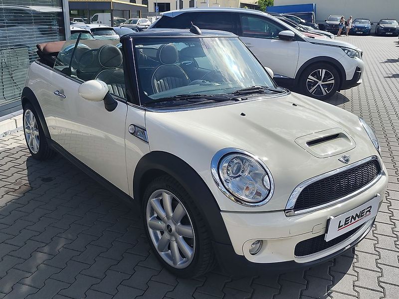 Mini Cooper S 1.6 Turbo/128kW - fotka 6 z 32