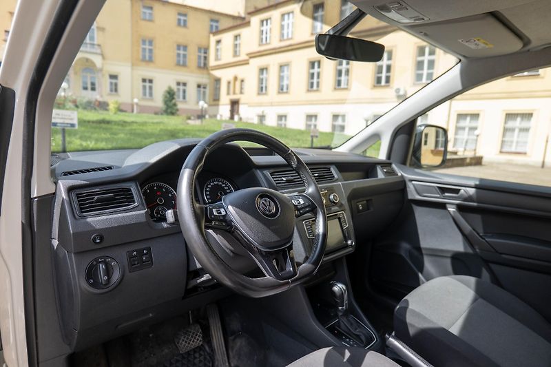 Volkswagen Caddy 1.4 TSi DSG Kam CarPlay Tažné - fotka 15 z 33