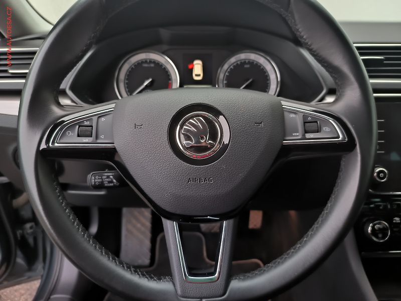 Škoda Superb (2019) 2.0 TDI, ČR, Style, DSG - fotka 21 z 27
